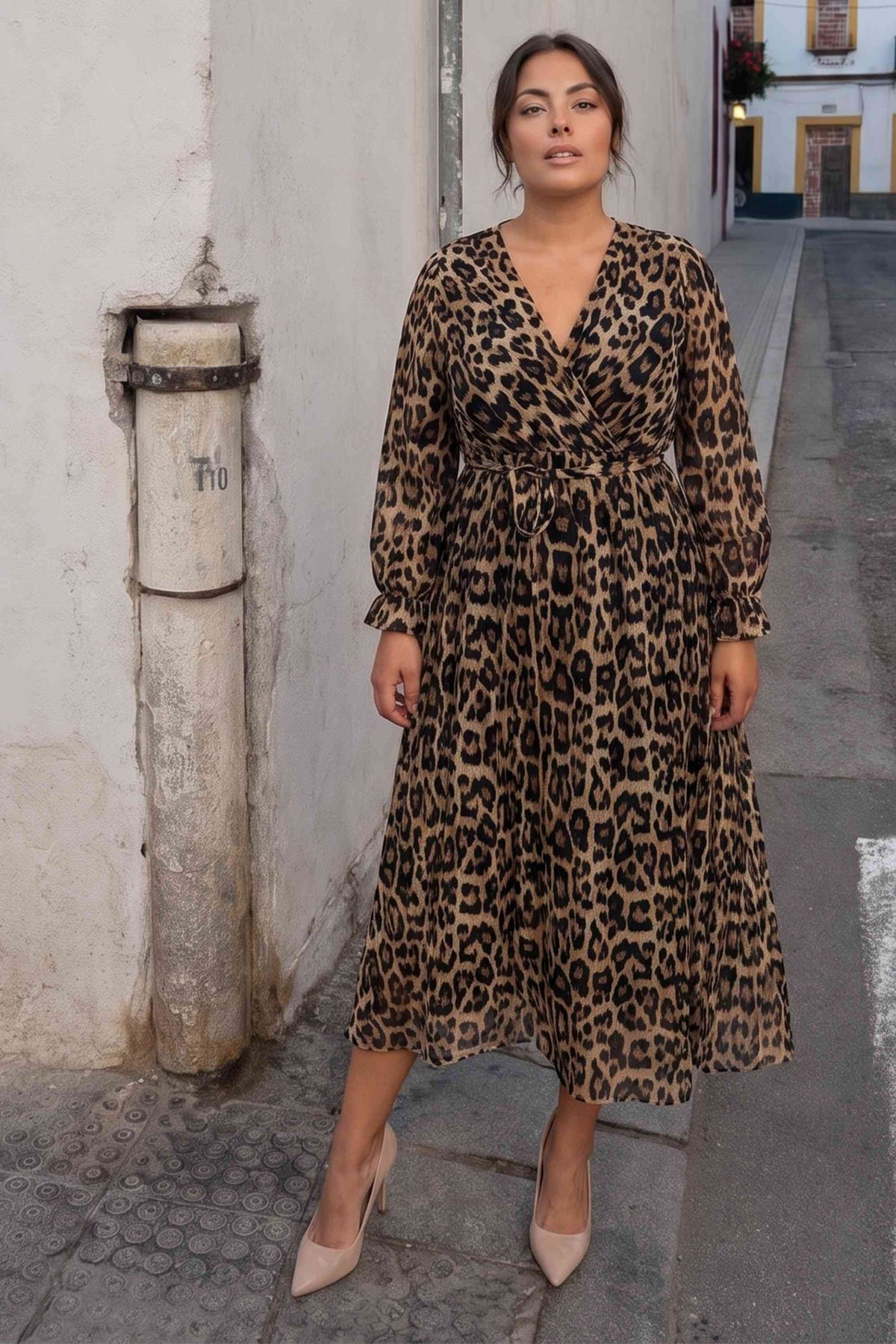 Leopar kruvaze yaka şifon elbise