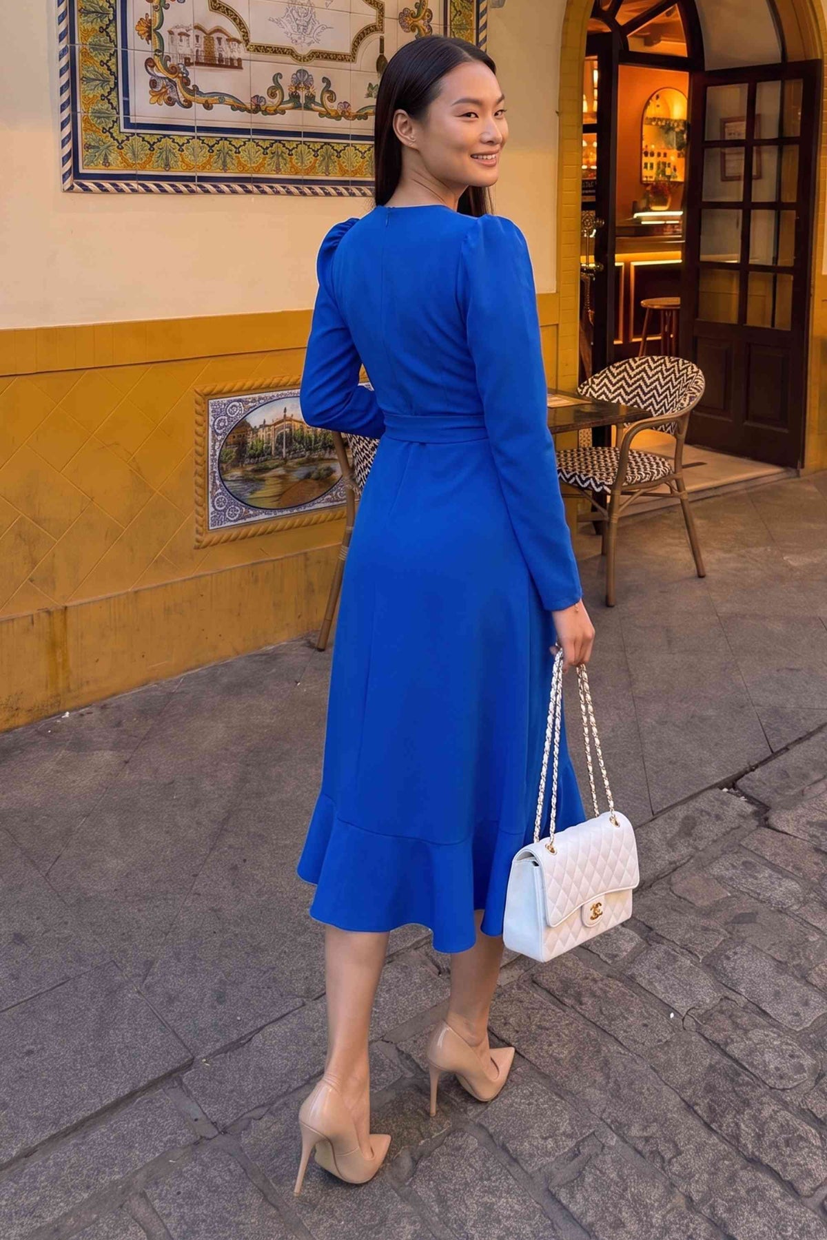 Saks mavisi volanlı uzun kol krep elbise